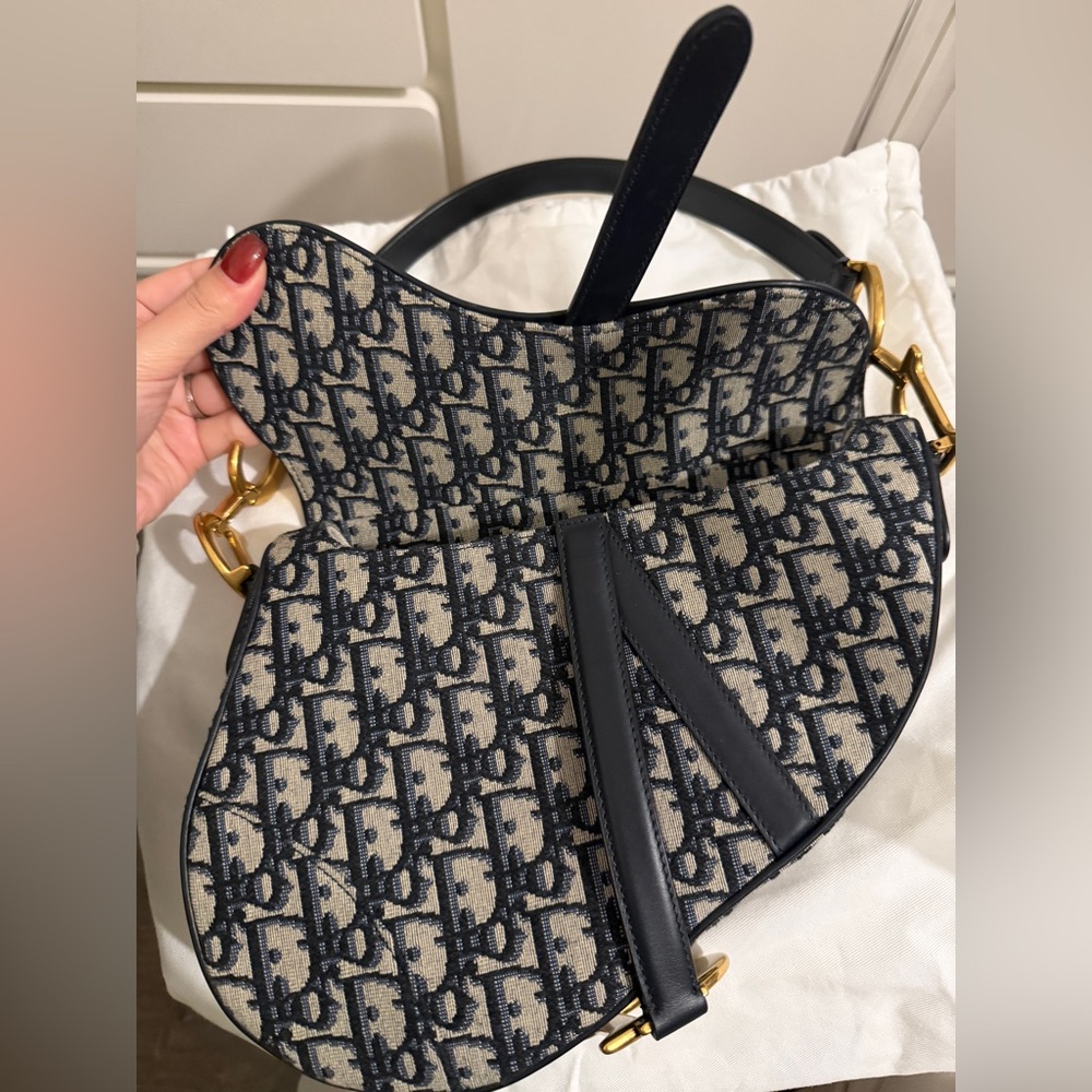 Dior Saddle Bag - Picture 2 of 4